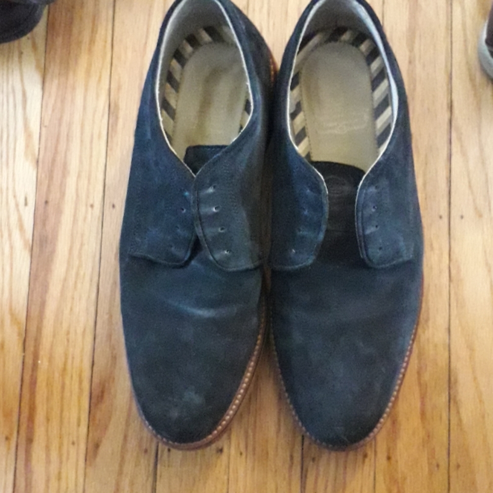 Blue suede laceup